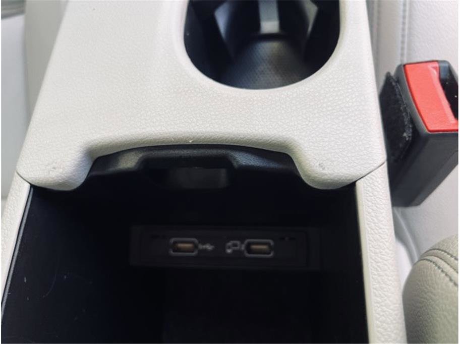 Used 2016 Mercedes-Benz CLA 250 4MATIC w/ Premium 1 Package image 37