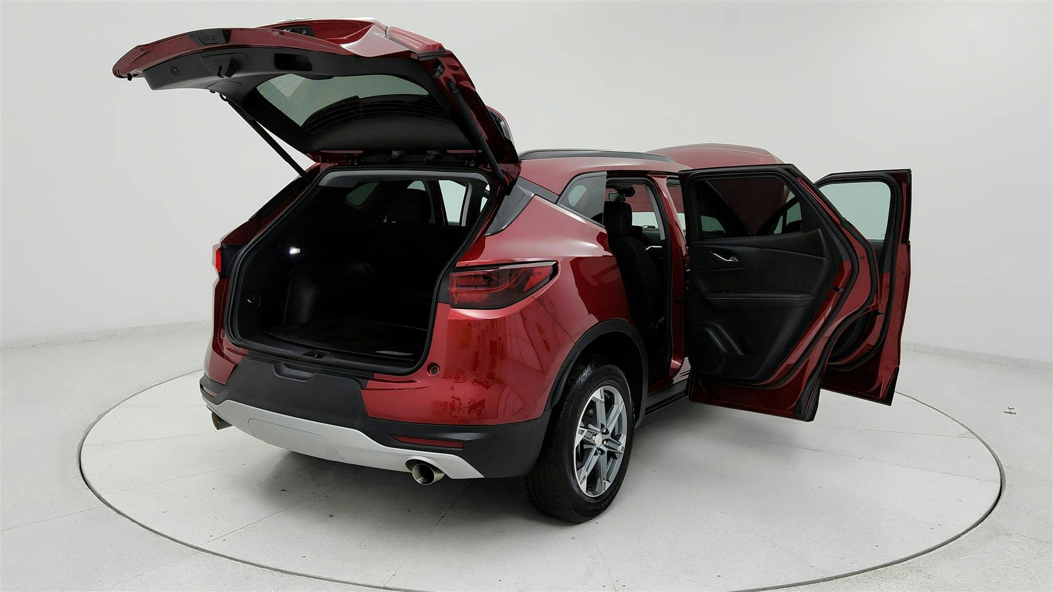 Used 2024 Chevrolet Blazer LT w/ Convenience Package FWD image 11