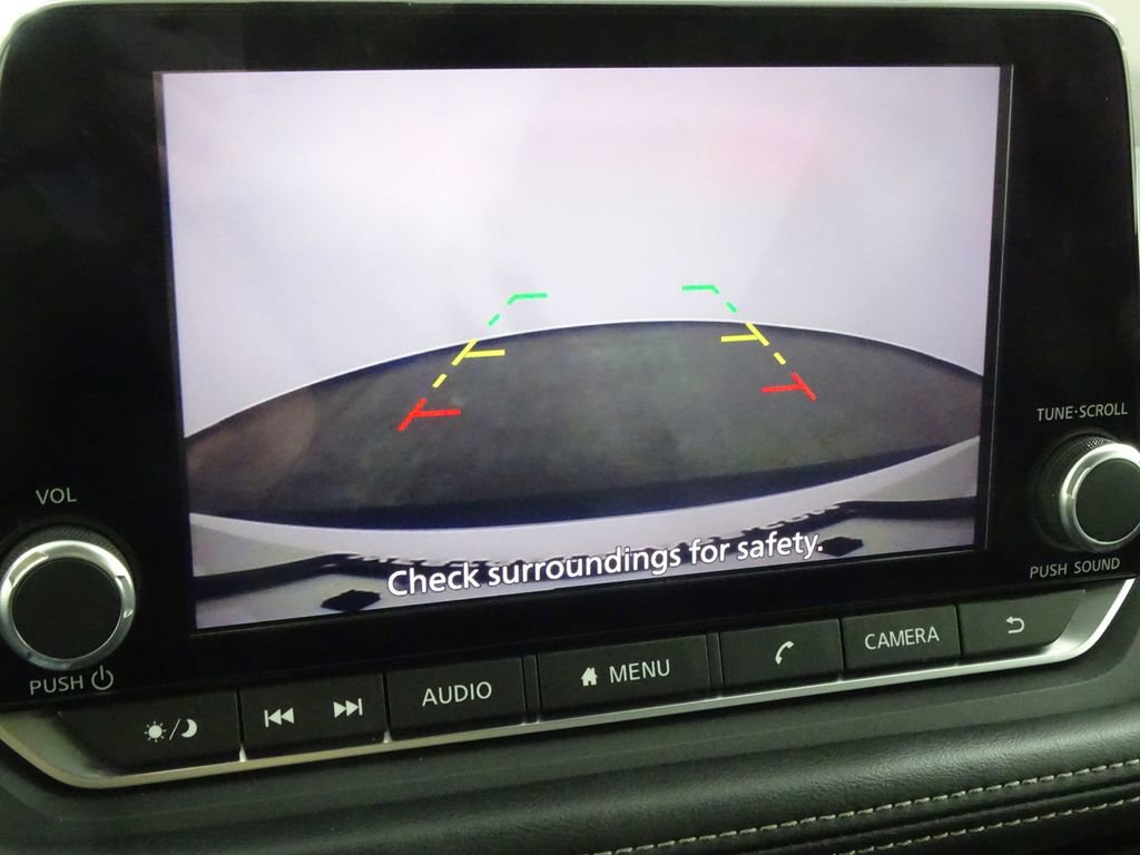 Used 2023 Nissan Rogue SV image 8