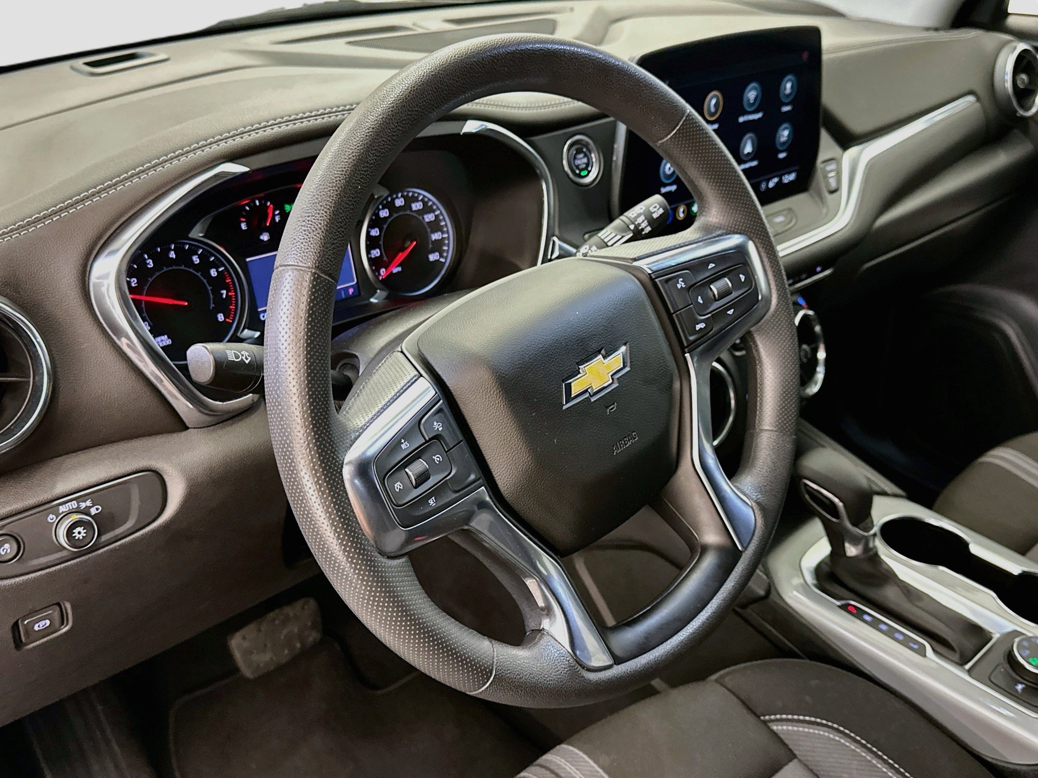 Used 2025 Chevrolet Blazer LT AWD/4WD image 18