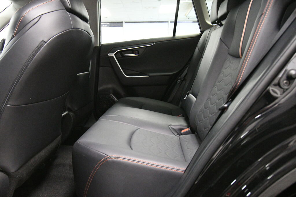 Used 2024 Toyota RAV4 Adventure AWD/4WD image 19
