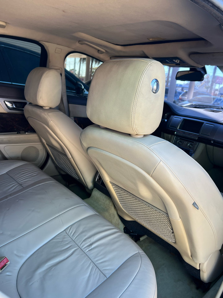 Used 2011 Jaguar XF image 5