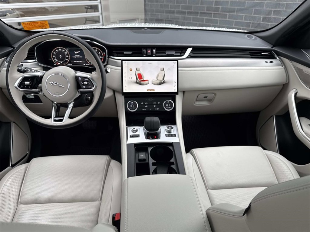 Used 2025 Jaguar F-PACE R-Dynamic S image 16