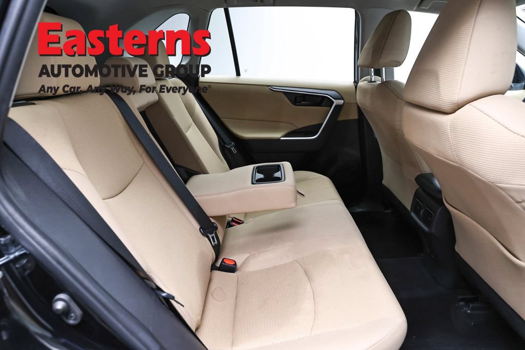 Used 2023 Toyota RAV4 LE AWD/4WD image 23