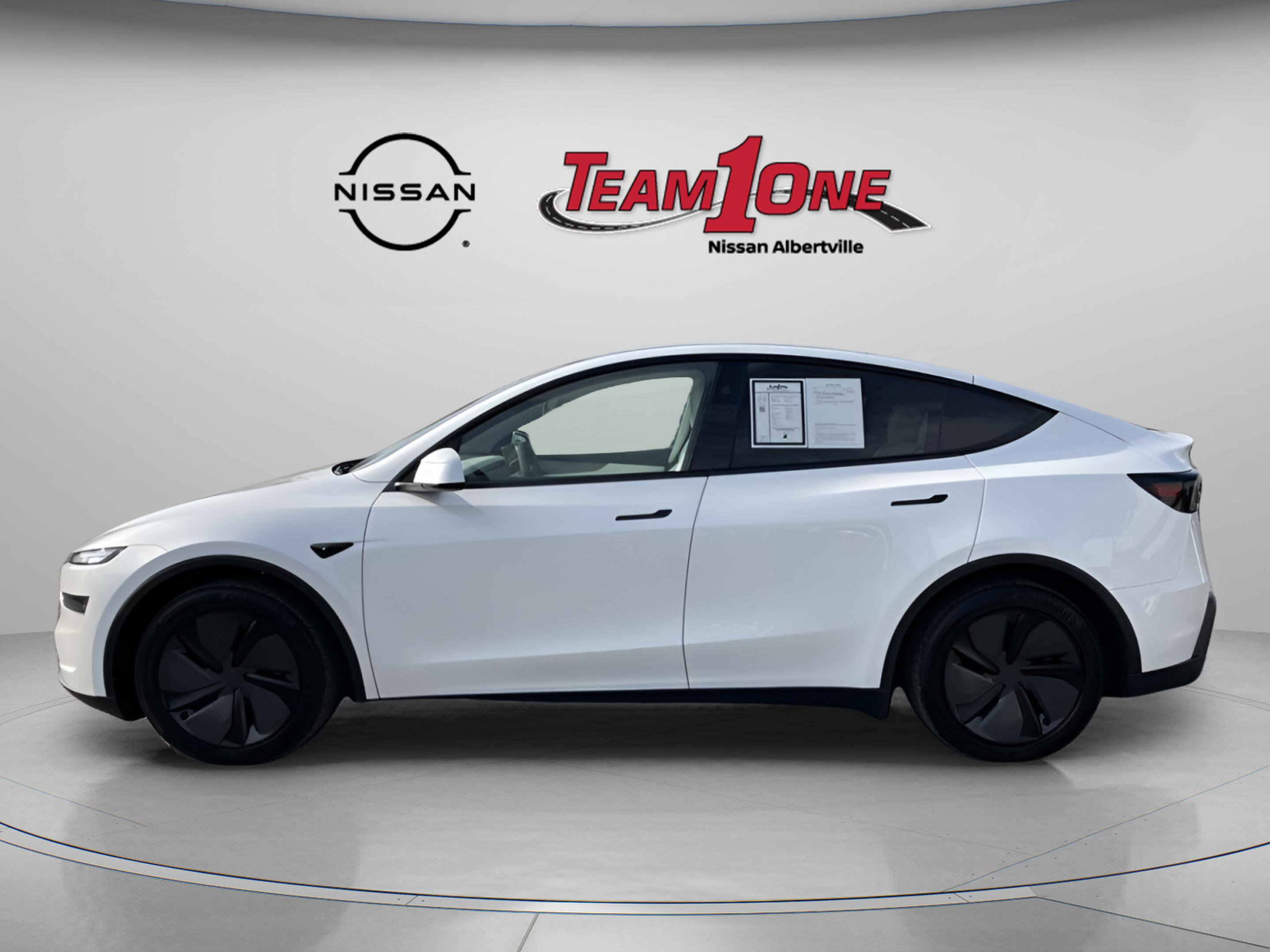 Used 2026 Tesla Model Y Long Range image 5