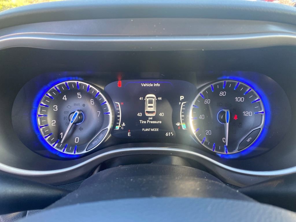 New 2026 Chrysler Voyager LX image 12