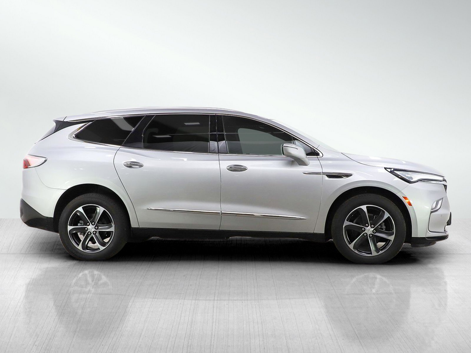 Used 2022 Buick Enclave Essence w/ Experience Buick Package image 6