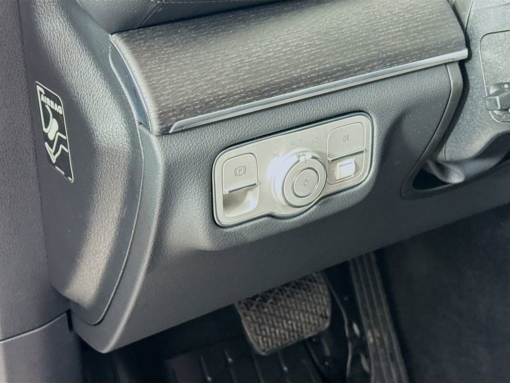 Used 2026 Mercedes-Benz GLE 350 4MATIC image 11