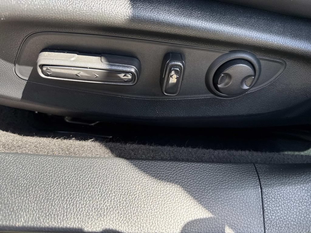 Used 2024 Honda Accord Touring image 27