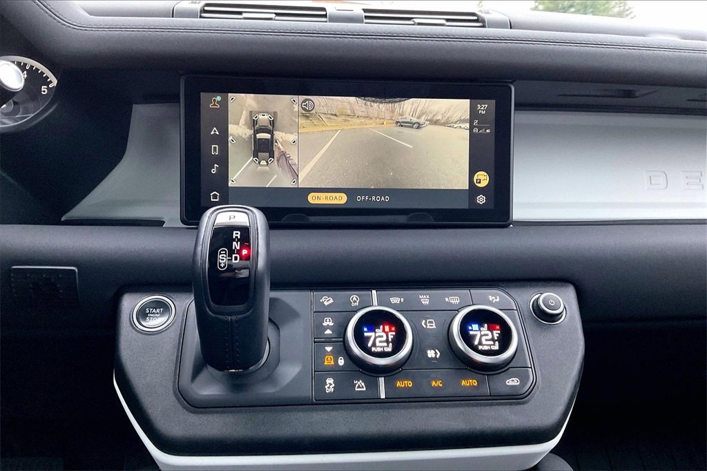 Used 2023 Land Rover Defender 110 X-Dynamic SE image 15