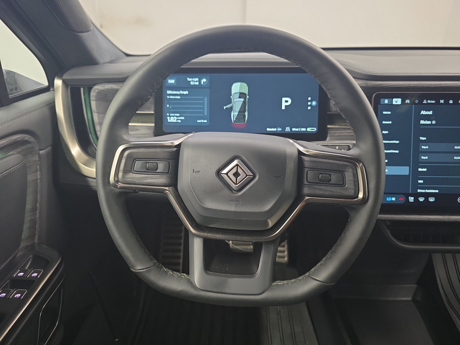 Used 2022 Rivian R1S Launch Edition AWD/4WD image 28