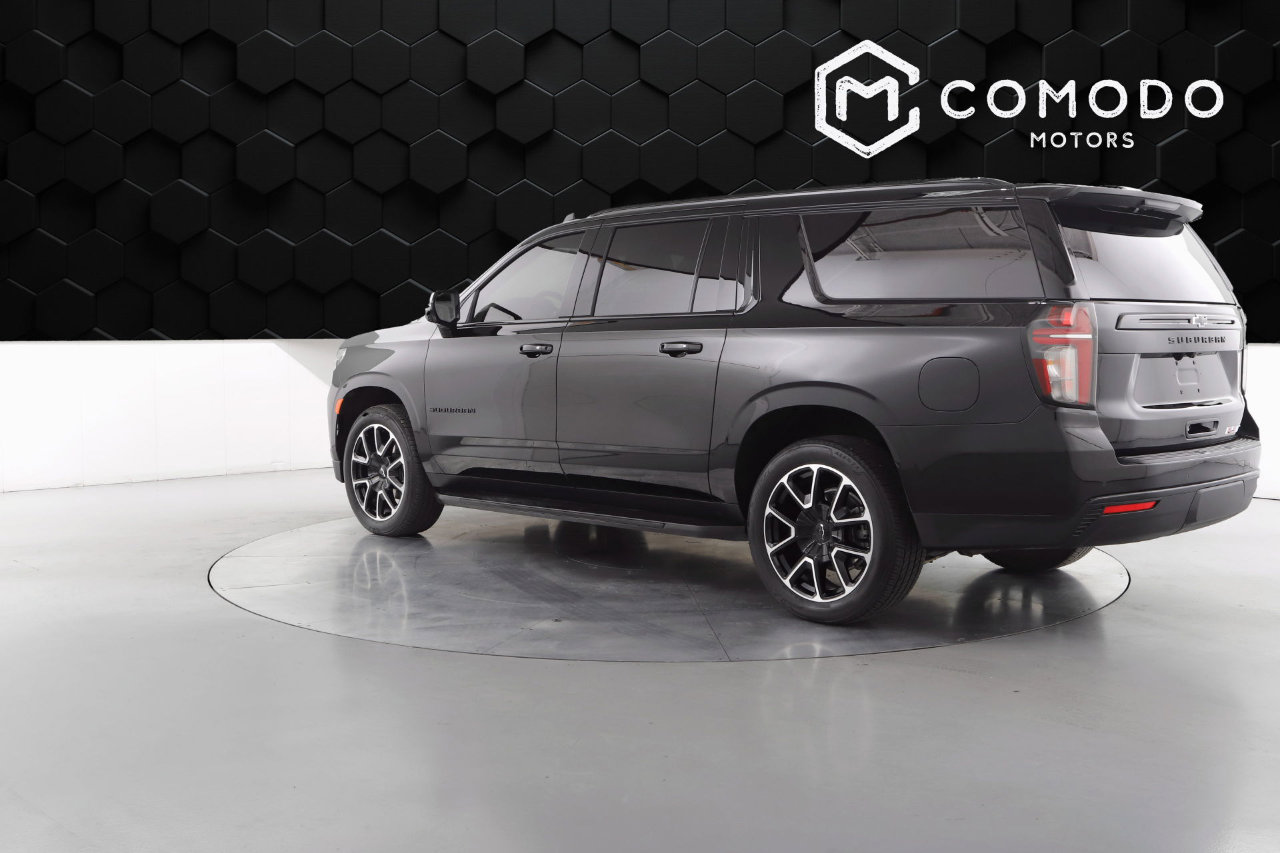 Used 2023 Chevrolet Suburban RST image 5