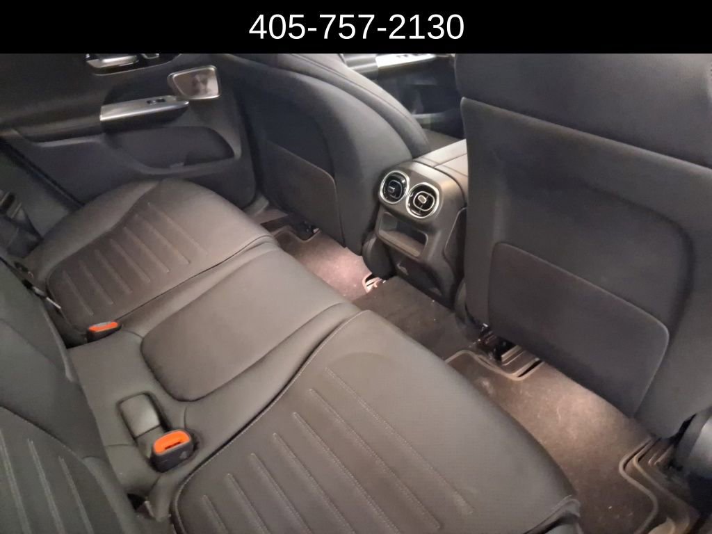 Used 2023 Mercedes-Benz GLC 300 4MATIC image 8