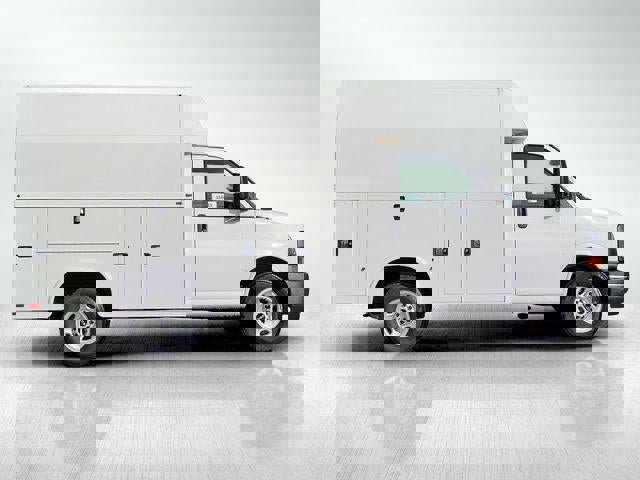 New 2024 GMC Savana 3500 w/ Power Convenience Package image 4