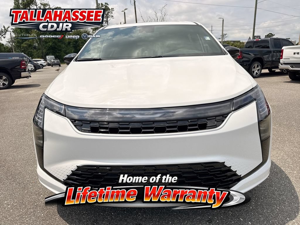 New 2027 Chrysler Pacifica Limited FWD image 10