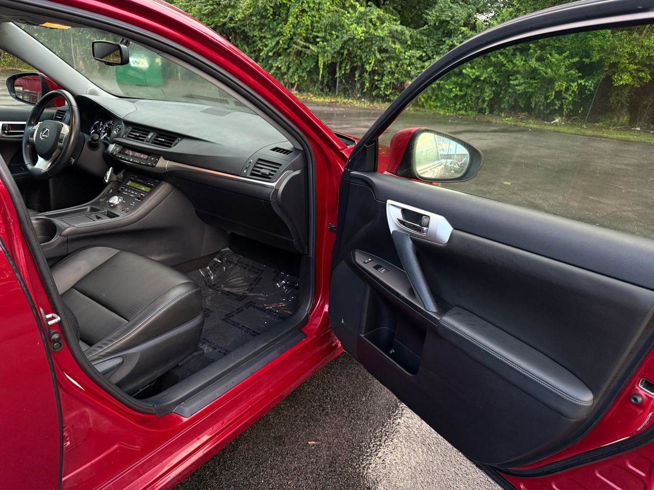 Used 2011 Lexus CT 200h Premium w/ Premium Audio Pkg FWD image 16