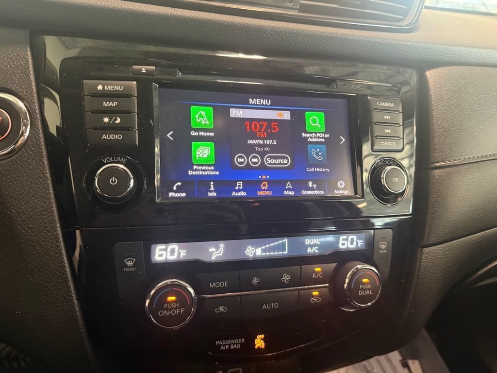 Used 2020 Nissan Rogue SV w/ Sun & Sound Touring Package AWD/4WD image 3