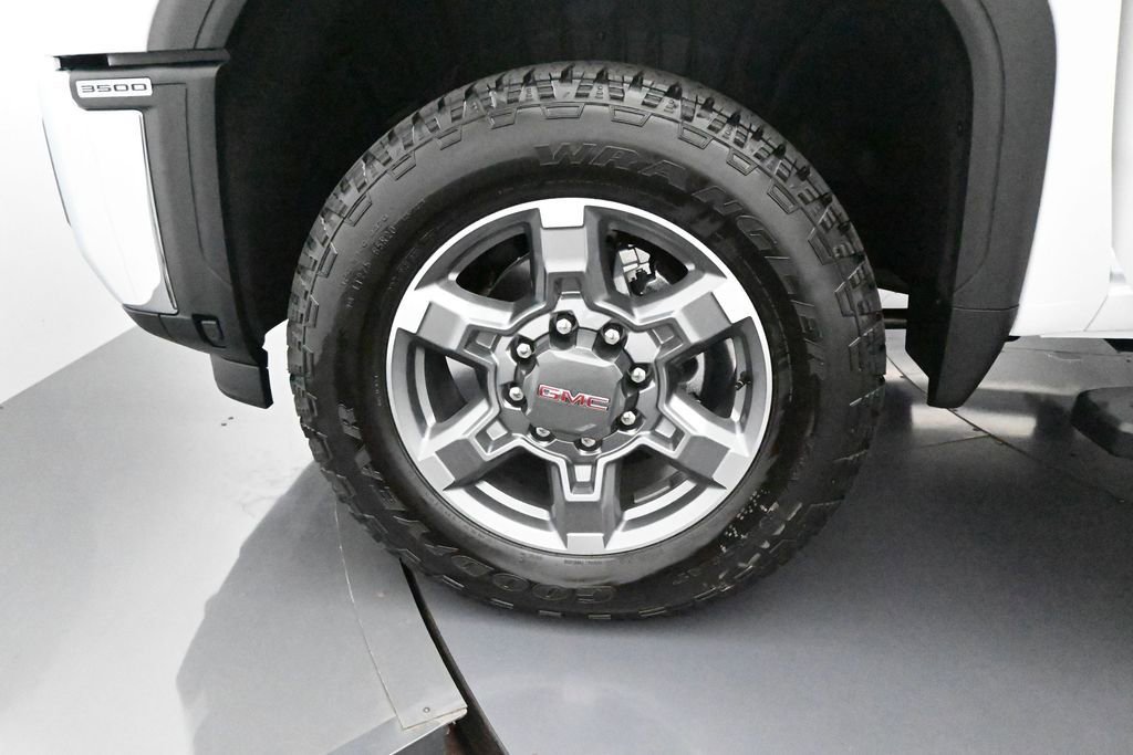 New 2026 GMC Sierra 3500 SLE w/ SLE Value Package AWD/4WD image 8