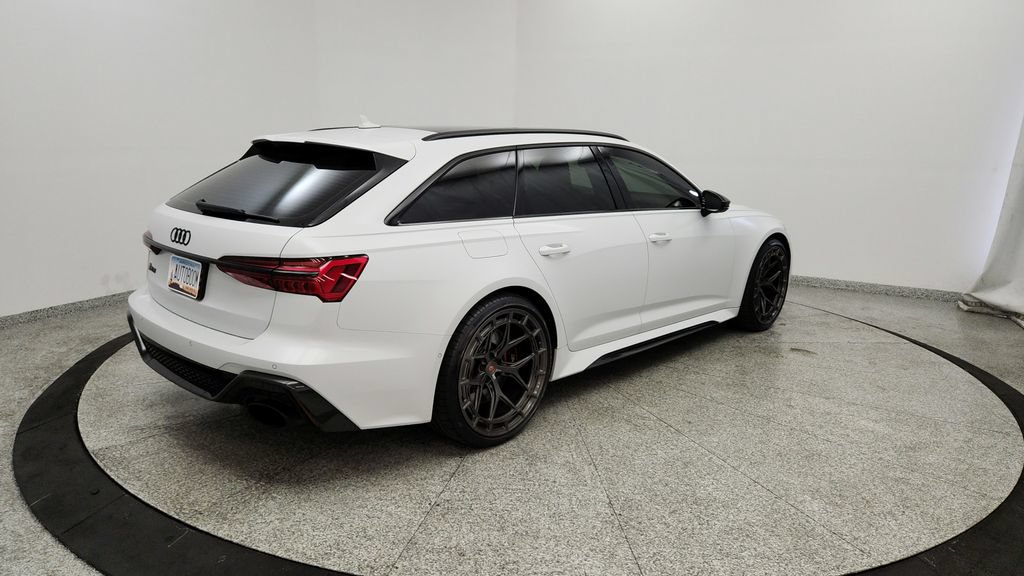 Used 2022 Audi RS 6 AWD/4WD image 5