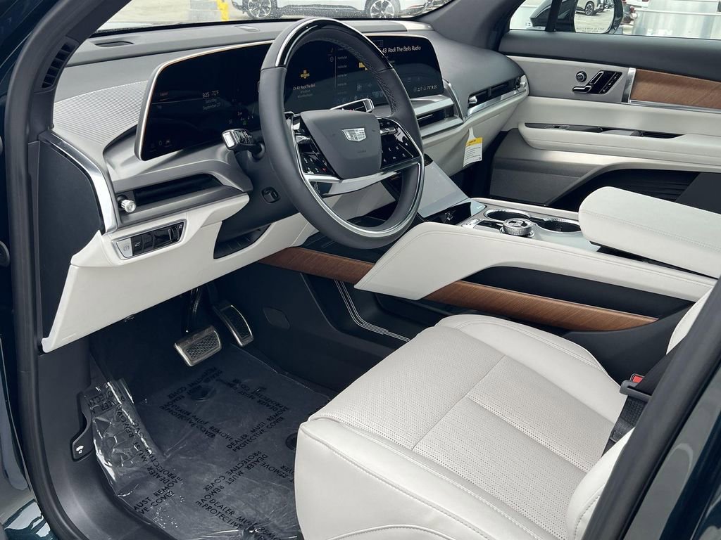 New 2026 Cadillac Vistiq Luxury image 9
