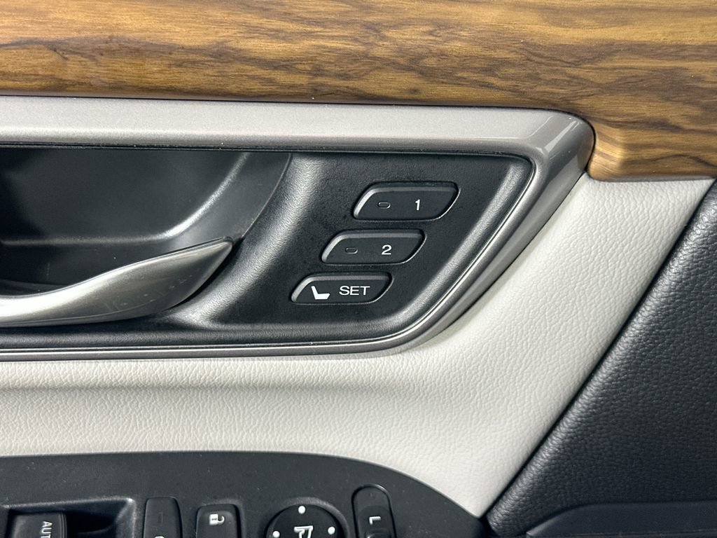 Used 2020 Honda CR-V Touring image 21
