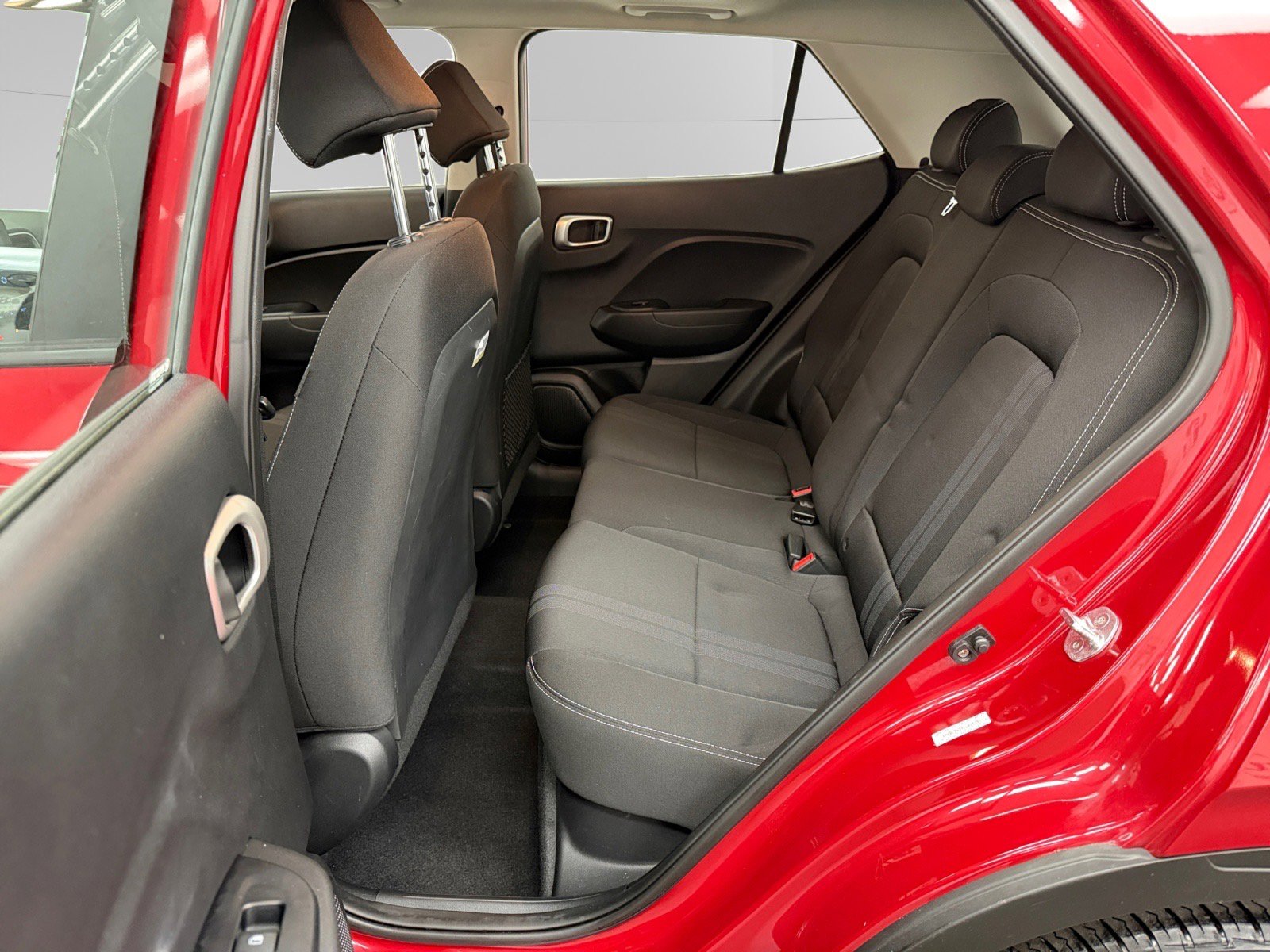 Used 2020 Hyundai Venue SEL w/ Convenience Package FWD image 13