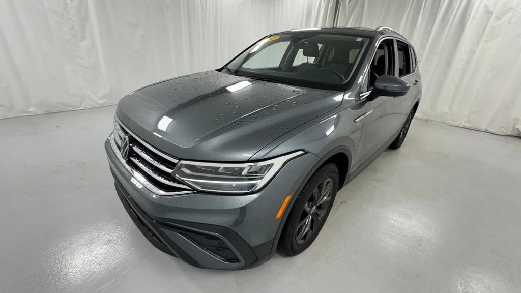 Used 2024 Volkswagen Tiguan SE AWD/4WD image 7