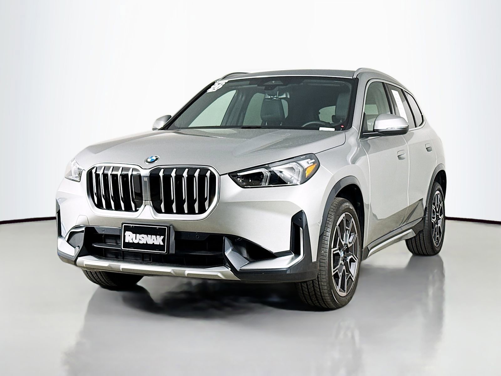 Used 2026 BMW X1 xDrive28i w/ Convenience Package image 3