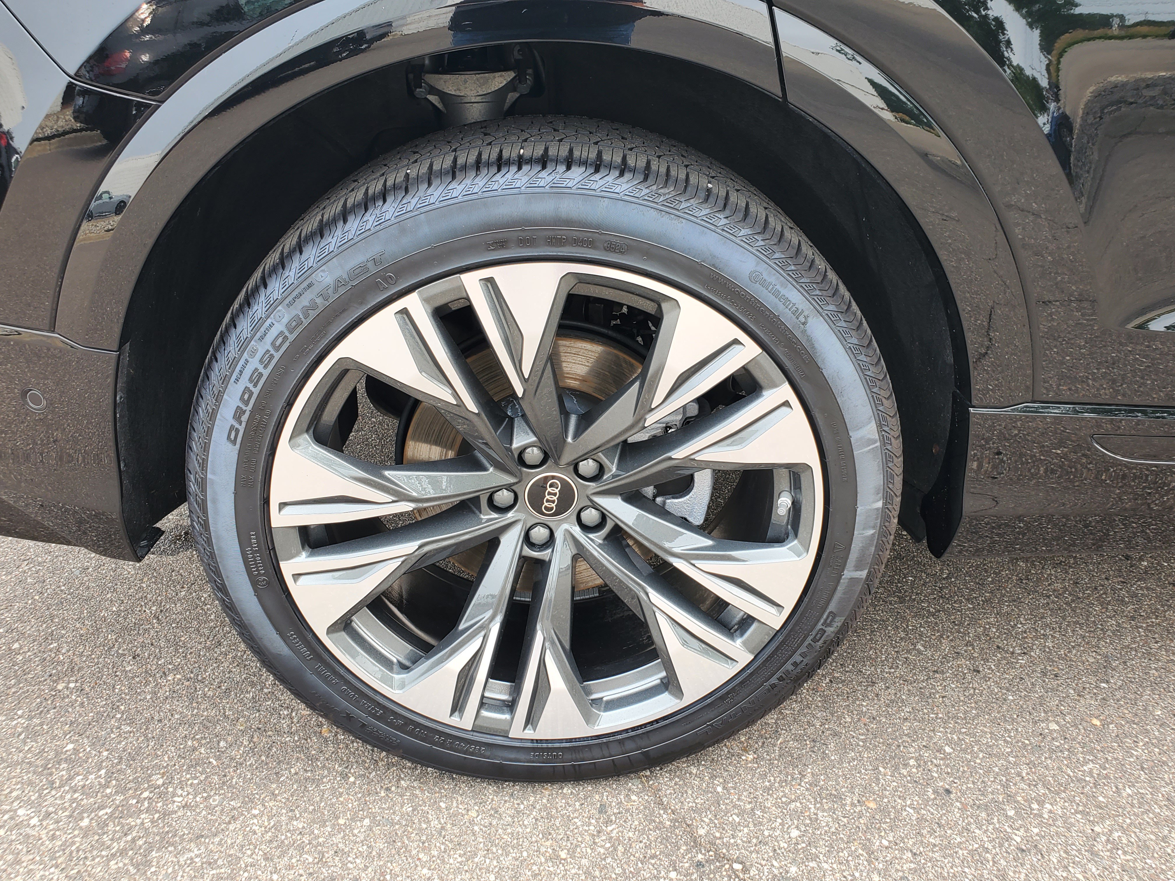 Used 2025 Audi Q8 Prestige AWD/4WD image 38