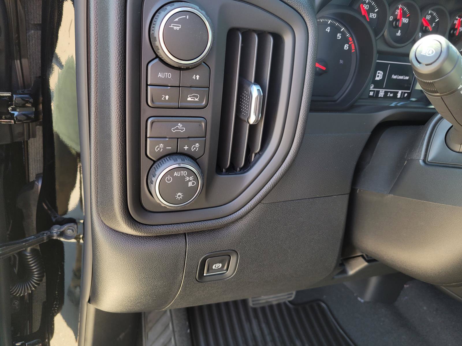 New 2026 Chevrolet Silverado 1500 Custom AWD/4WD image 16