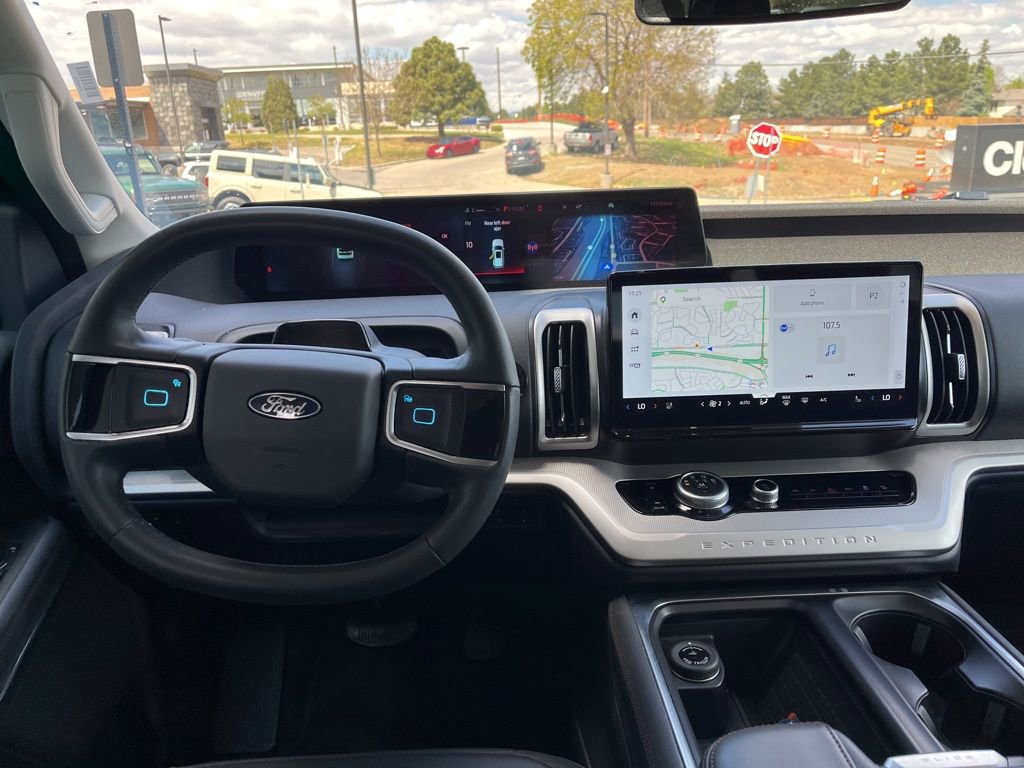 Used 2025 Ford Expedition Active AWD/4WD image 10
