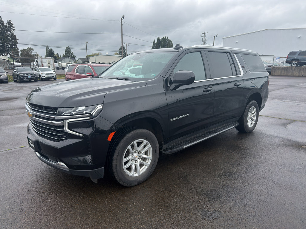 Used 2024 Chevrolet Suburban LT AWD/4WD image 4