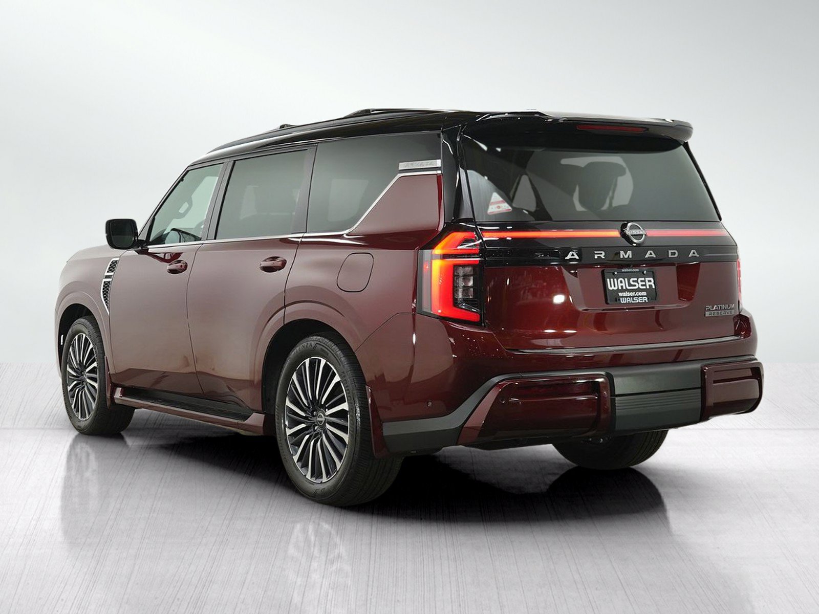 Certified 2025 Nissan Armada Platinum Reserve AWD/4WD image 3
