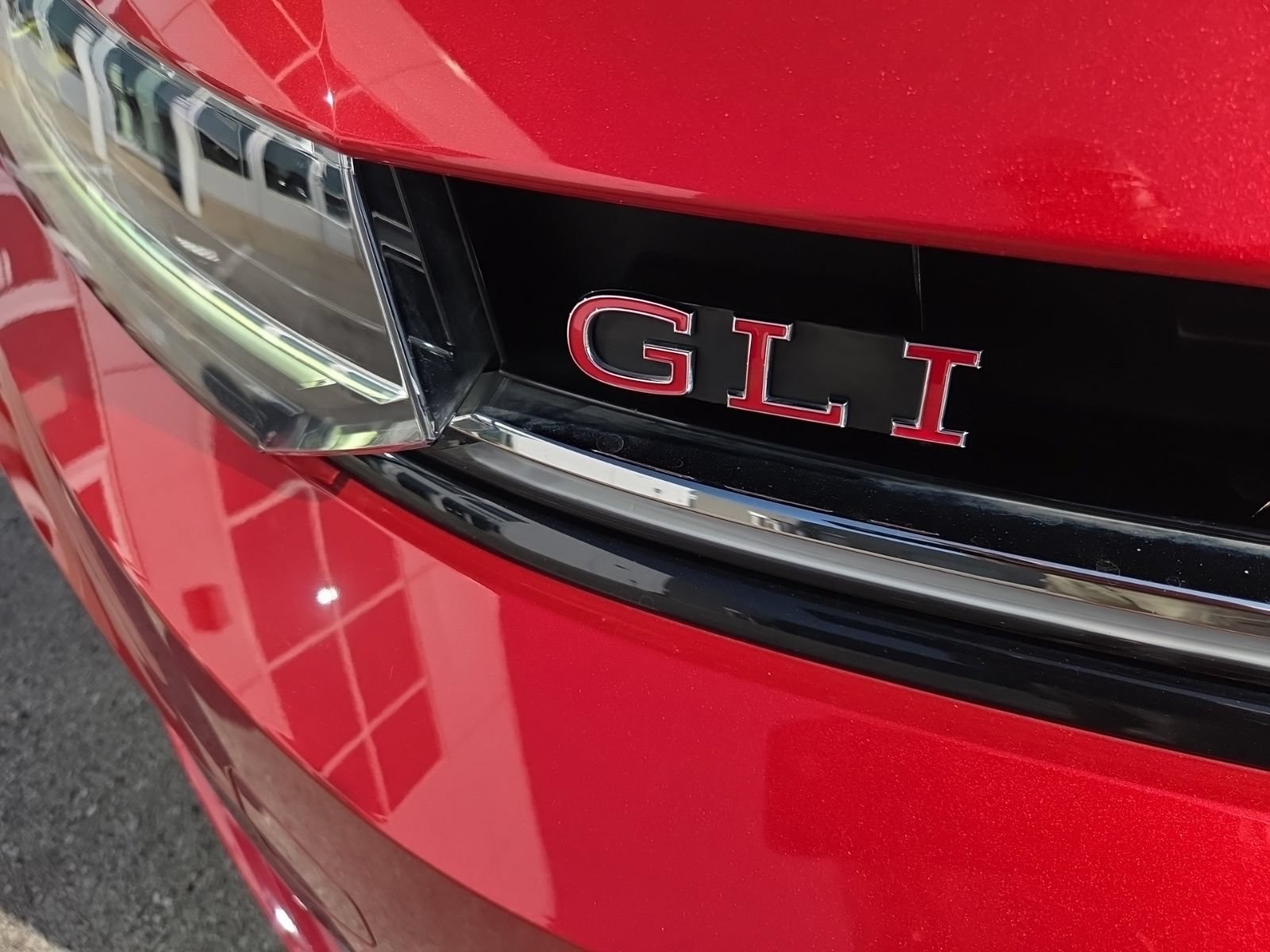 Certified 2025 Volkswagen Jetta GLI Autobahn FWD image 14