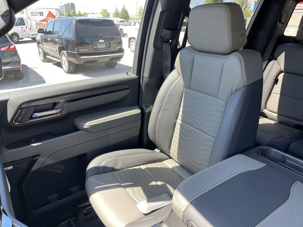 New 2026 Chevrolet Silverado 2500 ZR2 w/ LPO, Dark Essentials Package AWD/4WD image 24