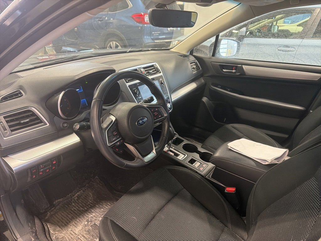 Used 2018 Subaru Outback 2.5i Premium image 2