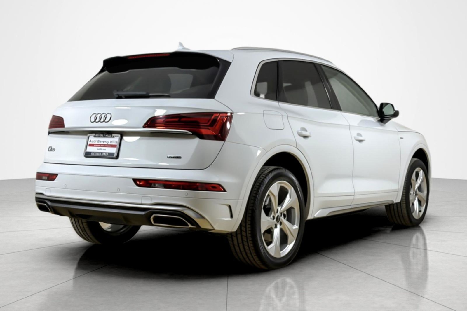 Used 2023 Audi Q5 2.0T Premium Plus w/ Premium Plus Package AWD/4WD image 5