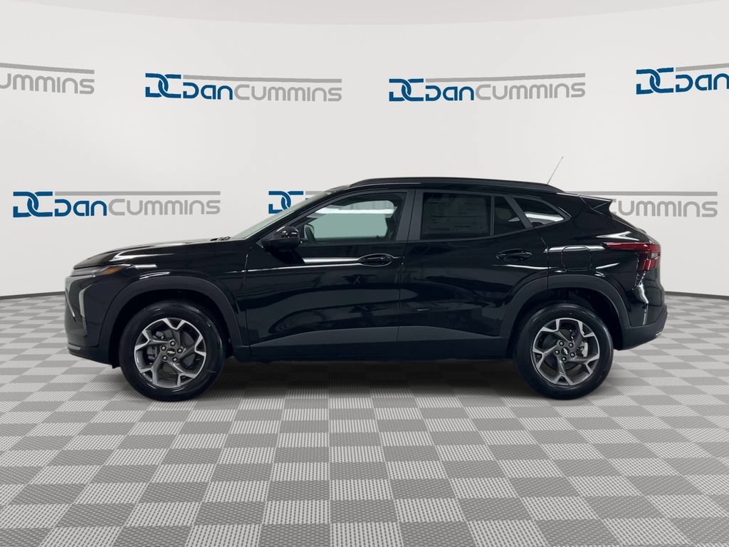 New 2026 Chevrolet Trax LT w/ LT Convenience Package FWD image 5