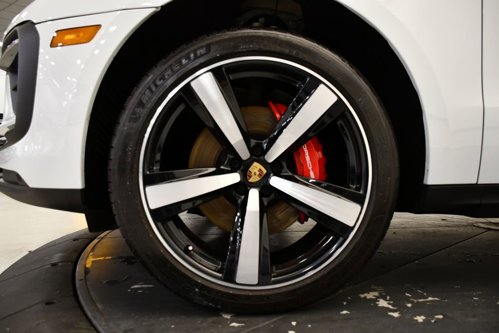 Used 2024 Porsche Macan S image 16