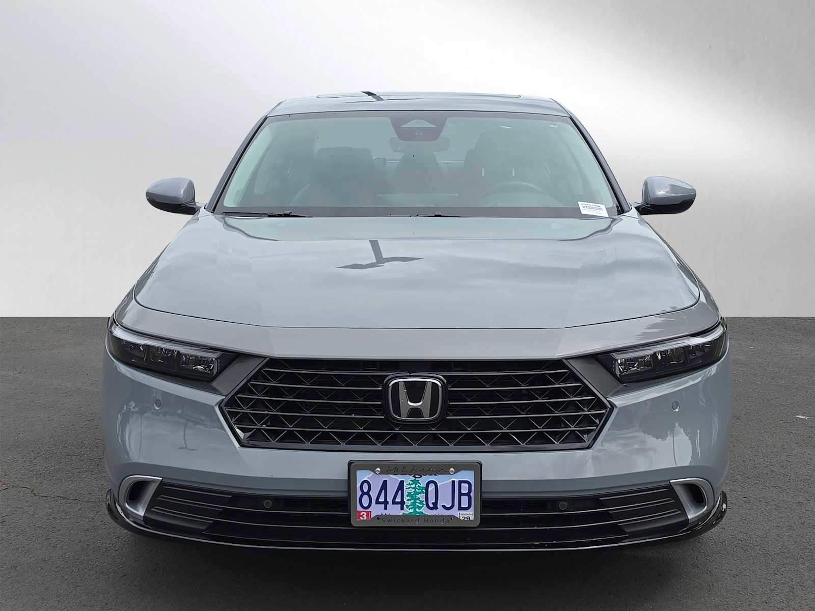 Used 2024 Honda Accord Touring image 8