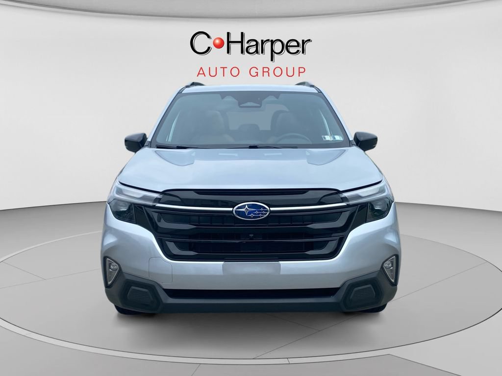 Used 2025 Subaru Forester Touring AWD/4WD image 8