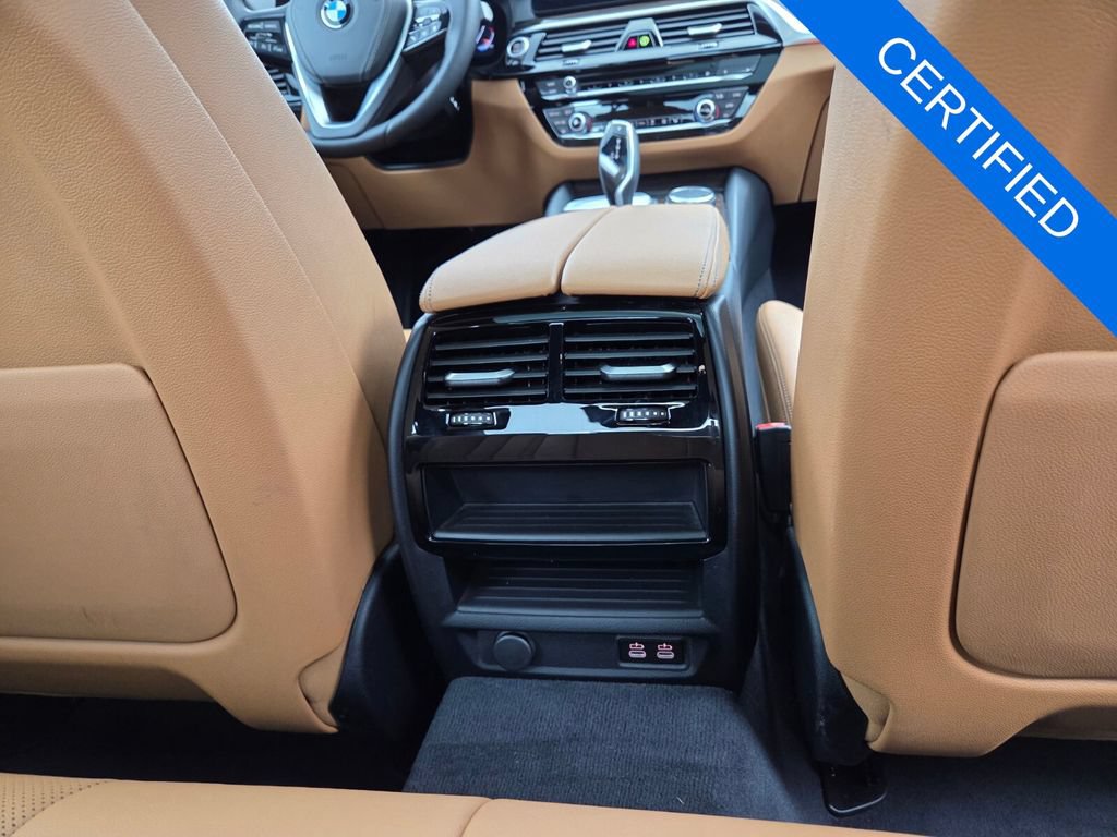 Used 2023 BMW 540i w/ Premium Package RWD image 23