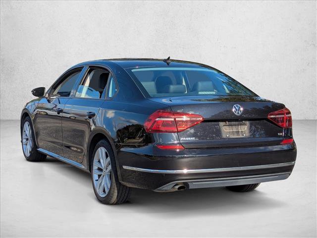 Used 2019 Volkswagen Passat 2.0T Wolfsburg image 7