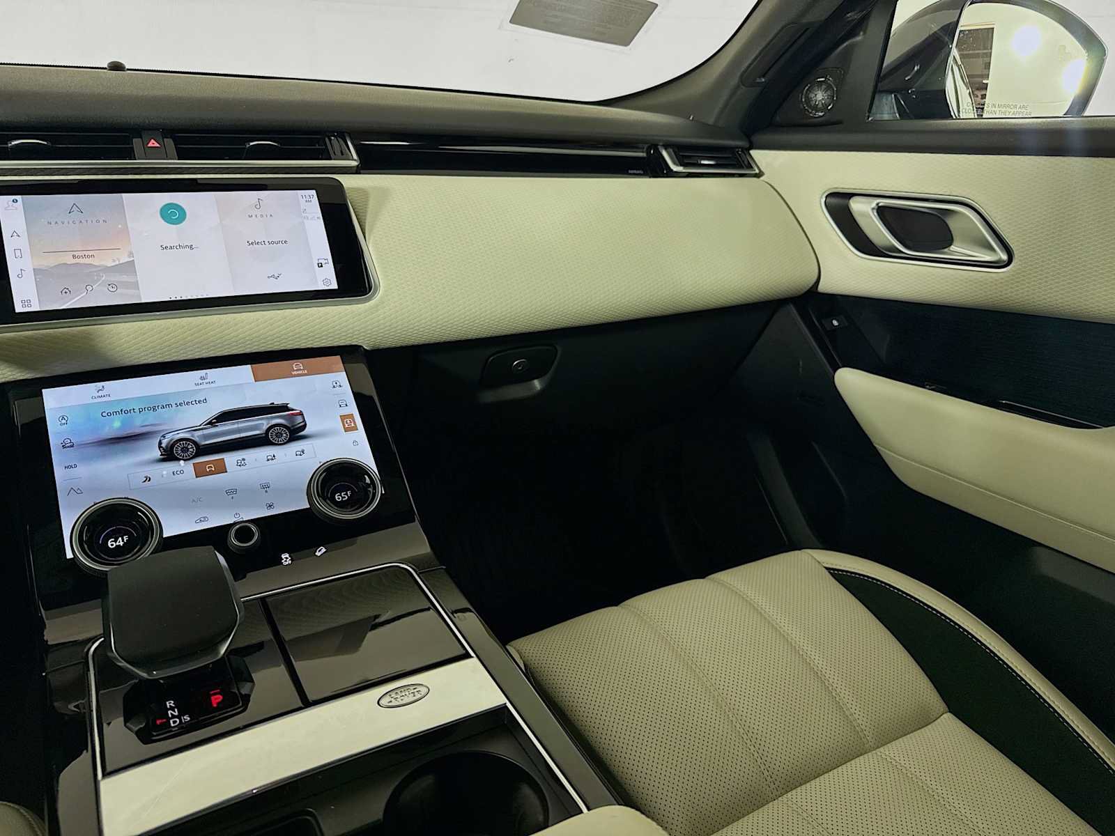 Used 2023 Land Rover Range Rover Velar R-Dynamic S AWD/4WD image 24