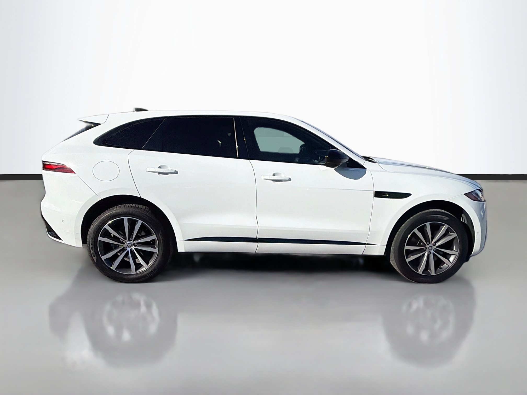 Used 2026 Jaguar F-PACE R-Dynamic S AWD/4WD image 6