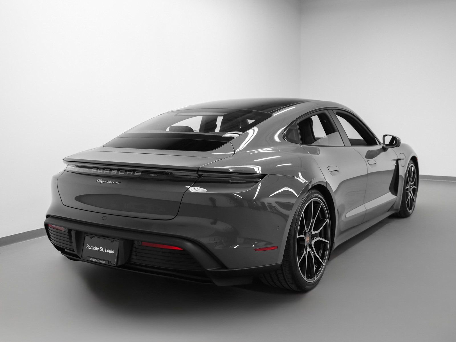 New 2025 Porsche Taycan image 12
