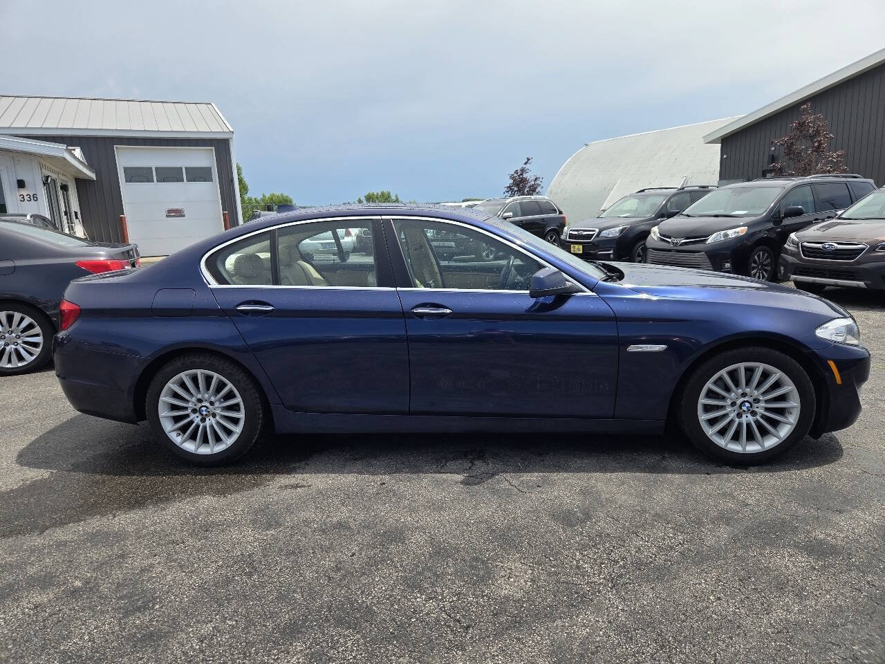 Used 2013 BMW 535i xDrive Sedan AWD/4WD image 3