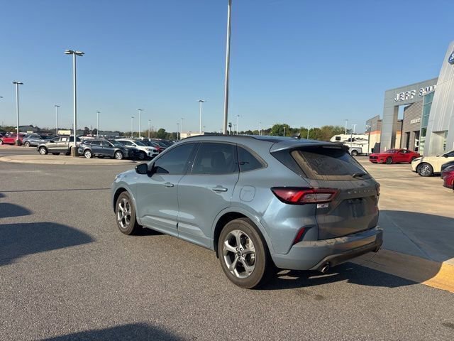 Used 2024 Ford Escape ST-Line image 3