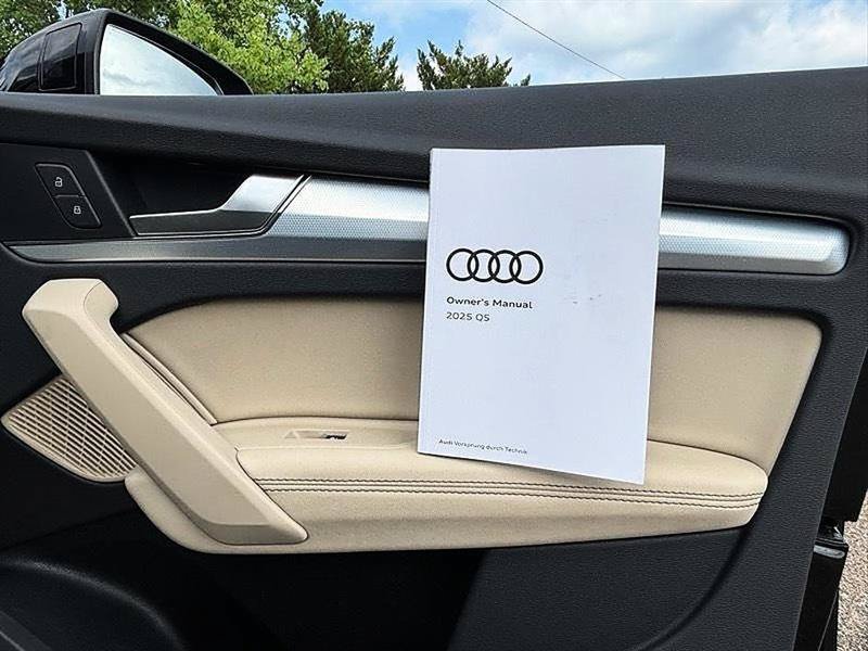 Used 2025 Audi Q5 2.0T Premium Plus AWD/4WD image 41