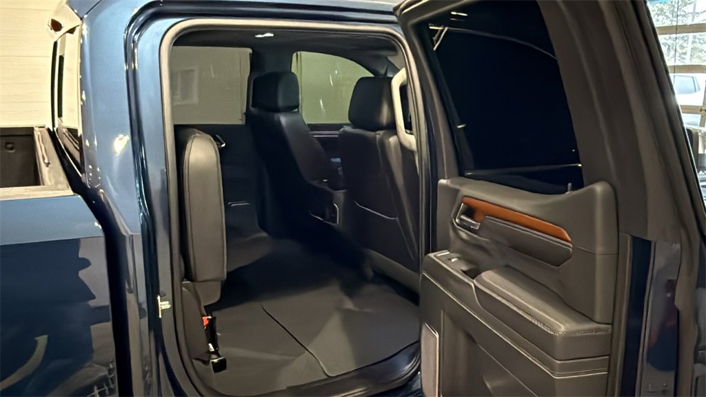 Used 2023 GMC Sierra 1500 Denali w/ Technology Package image 16